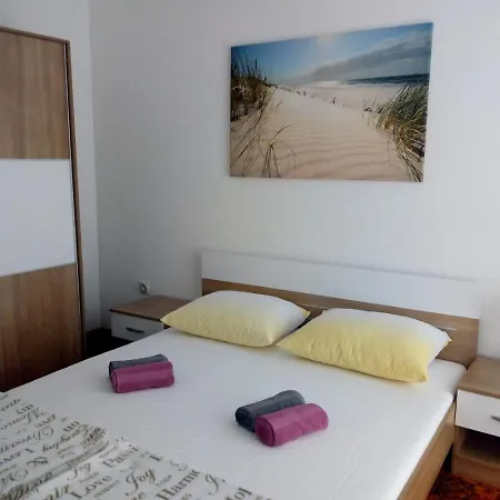 Lulu Apartment *
